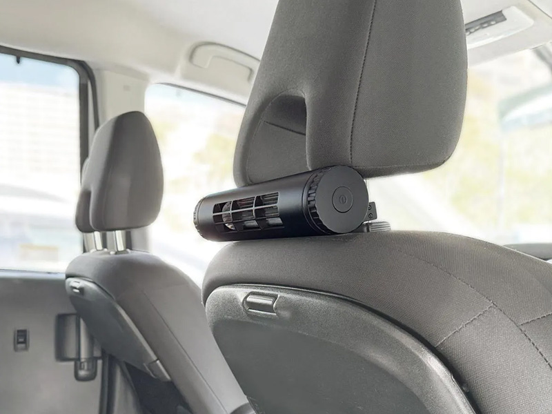 AQ. クルマの扇風機 クリップ取付け